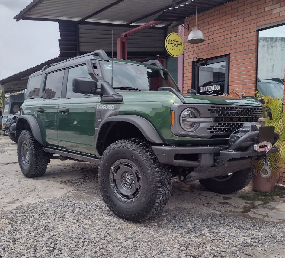 En este momento estás viendo Como elevar 2 pulgadas la Ford Bronco Everglades