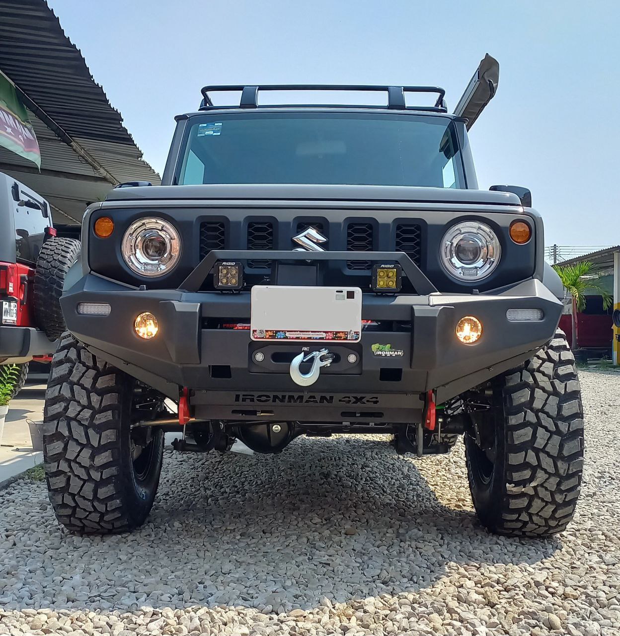 En este momento estás viendo Suzuki Jimny super modificado