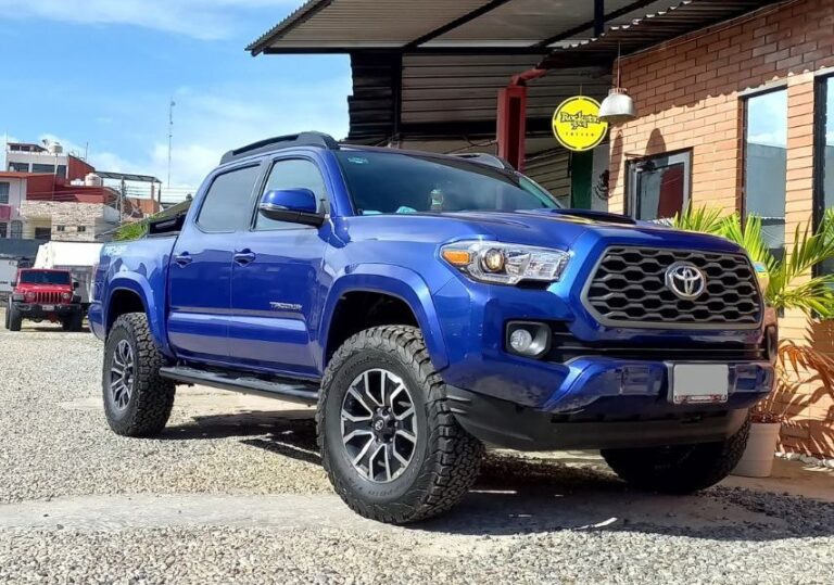 Lee más sobre el artículo Equipamos esta Toyota Tacoma 2022 con un kit de suspension de coilovers Fox y llantas All Terrain 285/70r17