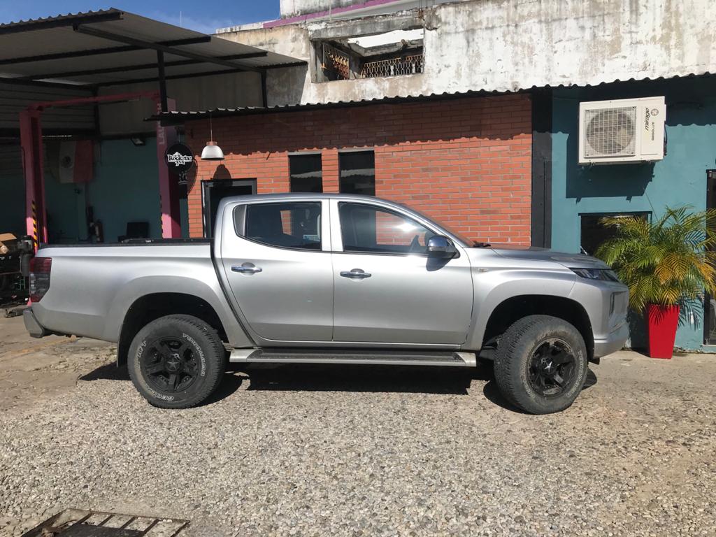 Kit de altura para Mitsubishi L200