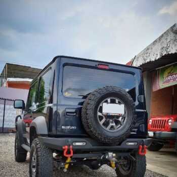 Defensa Trasera con Calaveras para Suzuki Jimny