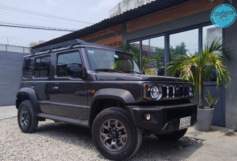 Lee más sobre el artículo Jimny Negro 4 puertas vino por su canastilla 4x4Rockstar