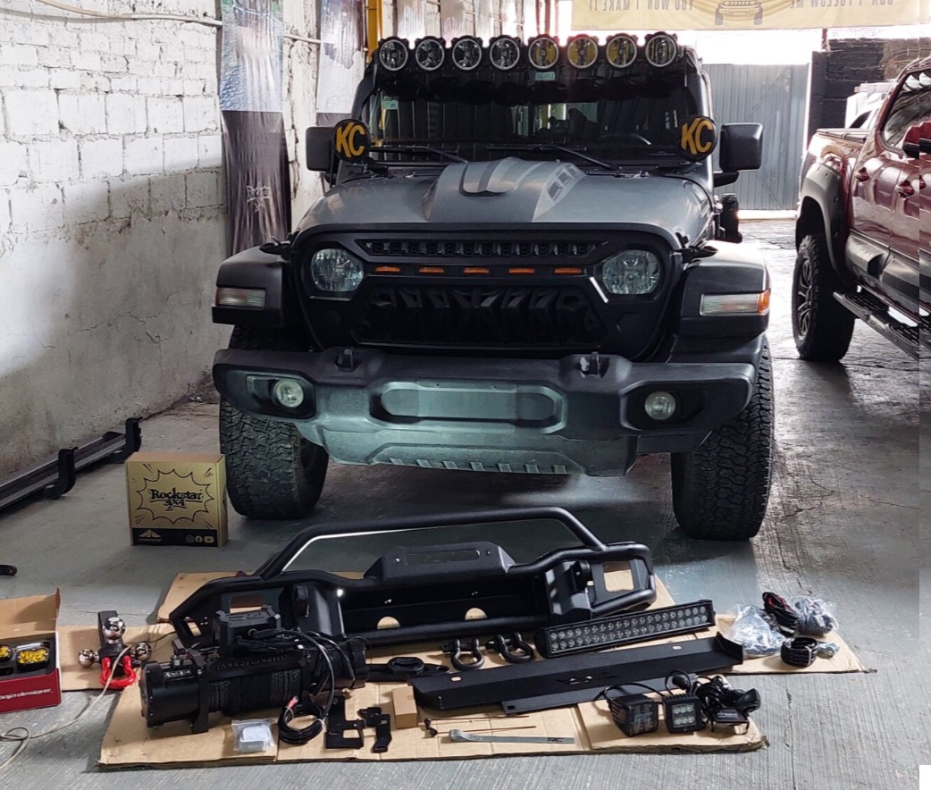 Lee más sobre el artículo Equipamos un Jeep con Defensa Tubular y Winch Rough Country