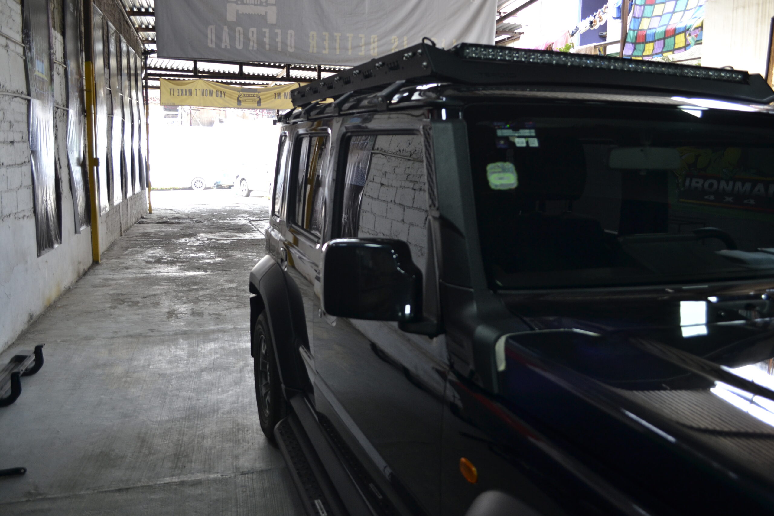 En este momento estás viendo Instalación de Snorkel sin perforaciones en Jimny