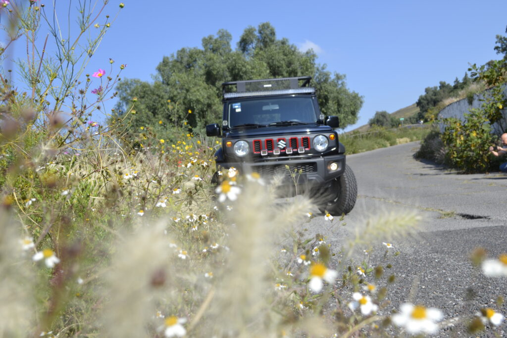 Jimny bien equipado