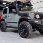 Jimny para algunas correcciones y reparaciones