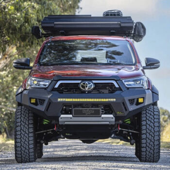 Defensa delantera Hilux SR o SRV RAID