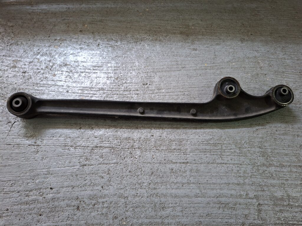 bujes correctores de caster para Jimny para corregir la geometria de tu jimny despues de levantarlo