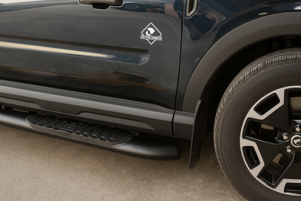 Como se ve la Bronco Sport con estribos