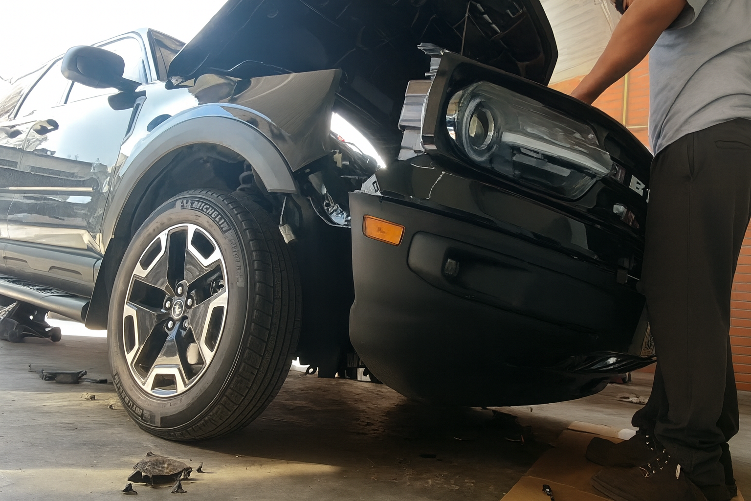 Lee más sobre el artículo Ford Bronco Sport equipada con estribos, llantas, tumbaburros y LED