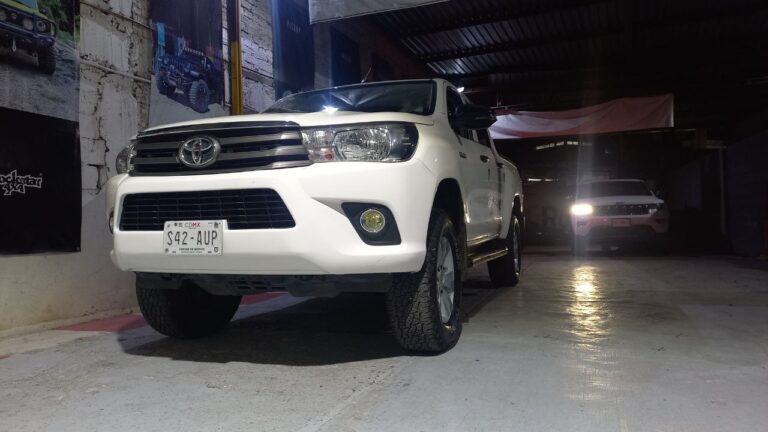 Lee más sobre el artículo Renovando la suspensión de esta Hilux