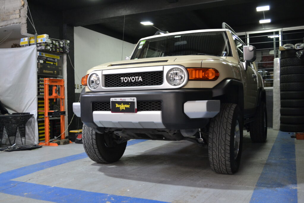 FJ Cruiser Equipada