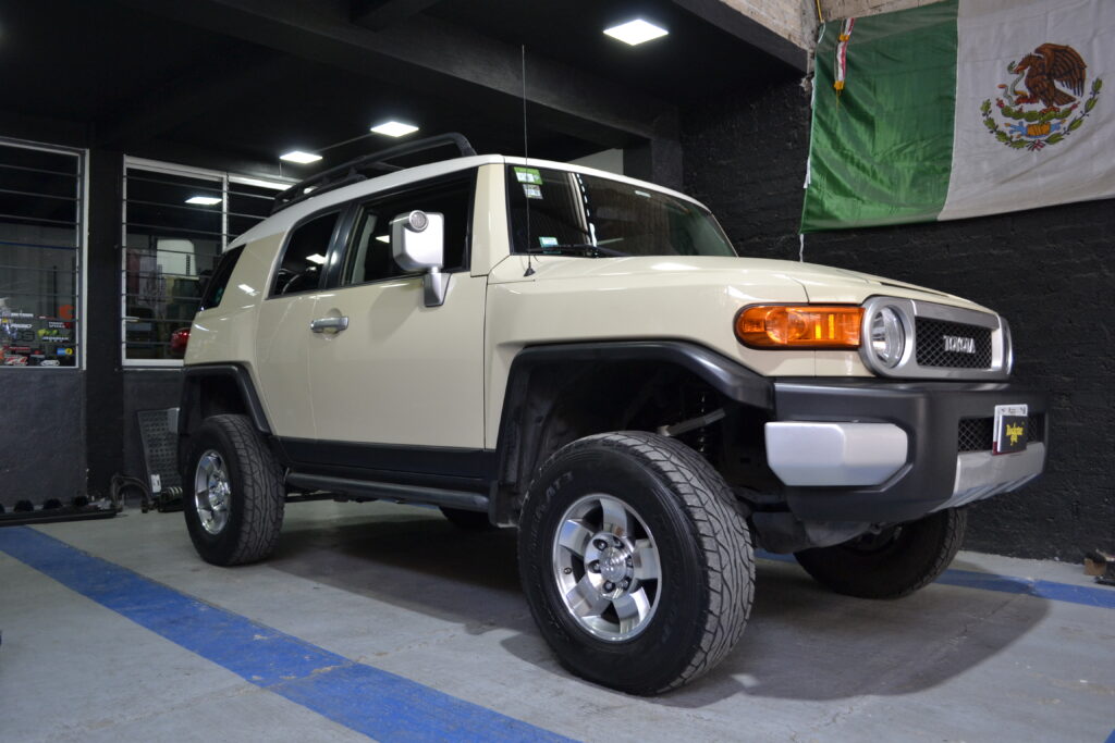 Como equipar una FJ Cruiser para rutas offroad