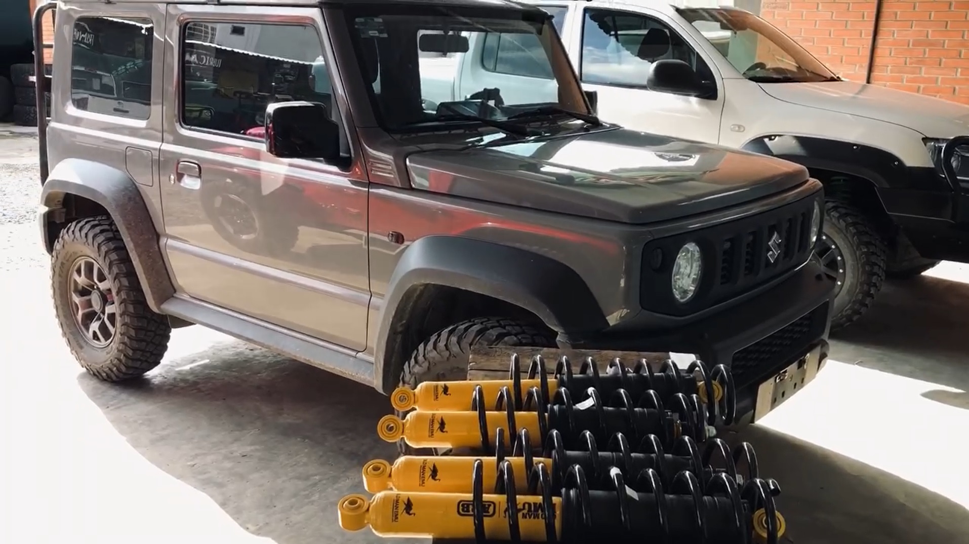 En este momento estás viendo Jimny modificado para off road con equipo ARB