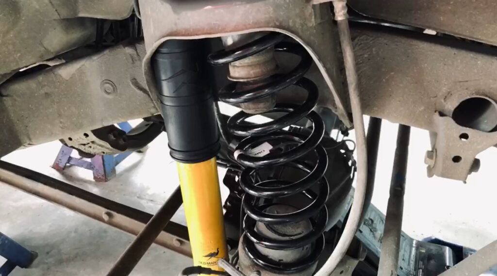 amortiguadores y resortes para Jimny