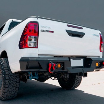 Defensa trasera Toyota Hilux reforzada