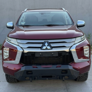 Defensa central Mitsubishi Montero Sport