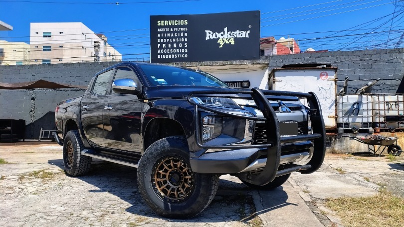 L200 equipada para Offroad