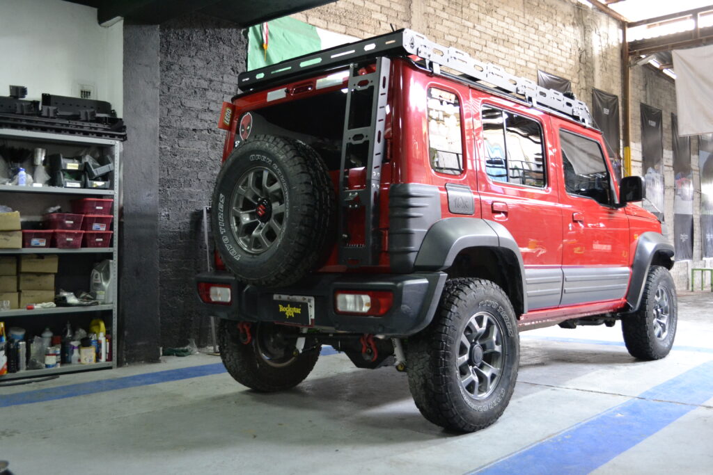 jimny on mejor aceleracion Pedal Booster
