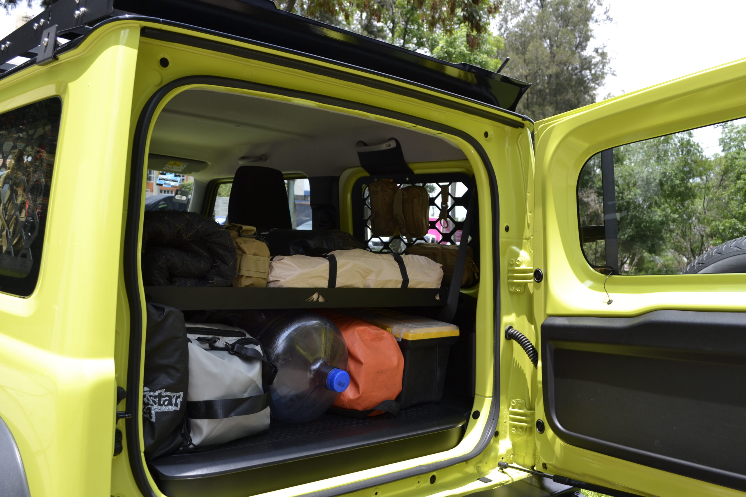 Repisa para cajuela de Jimny