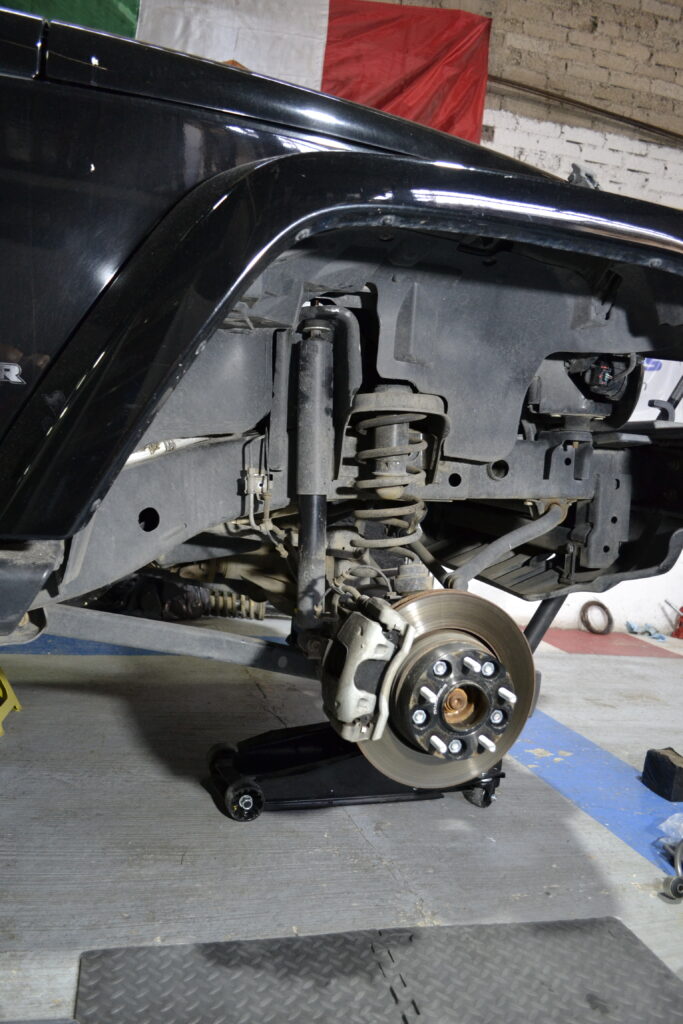 Cambio de suspension para Jeep sahara 2016