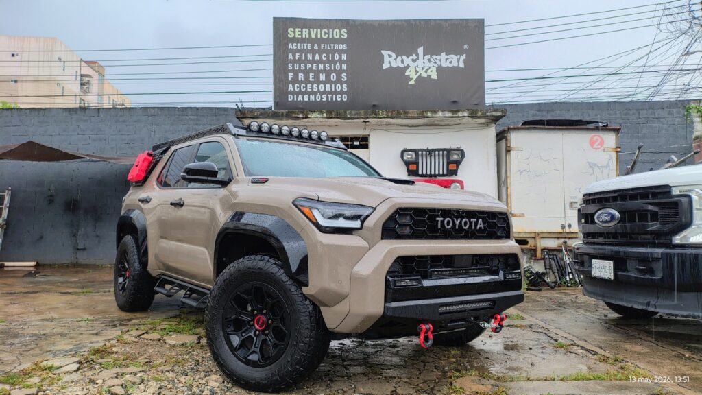 4Runner super equipada